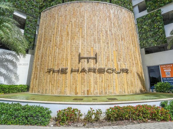 16385 Biscayne Blvd 1007, North Miami Beach FL 33160