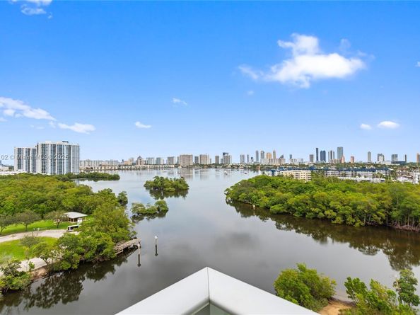16385 Biscayne Blvd 1007, North Miami Beach FL 33160
