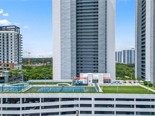 16385 Biscayne Blvd 1007, North Miami Beach FL 33160