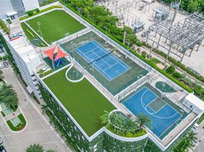 16385 Biscayne Blvd 1007, North Miami Beach FL 33160