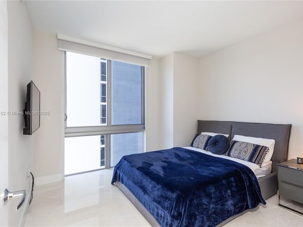 16385 Biscayne Blvd 1007, North Miami Beach FL 33160
