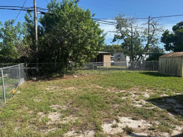 2060 Rutland St, Opa-Locka FL 33054