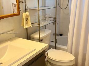 3120 N Pine Island Rd 307, Sunrise FL 33351