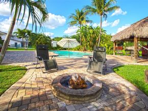 5520 SW 163rd Ave, Southwest Ranches FL 33331