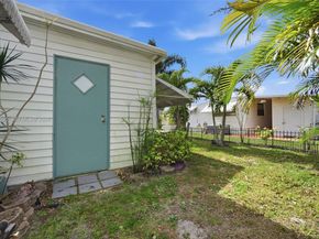 1981 SW 83rd Ave, Davie FL 33324
