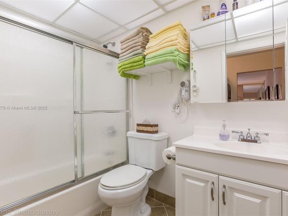 201 178th Dr 438, Sunny Isles Beach FL 33160