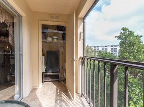 201 178th Dr 438, Sunny Isles Beach FL 33160