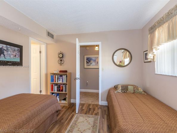 201 178th Dr 438, Sunny Isles Beach FL 33160
