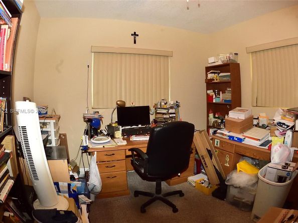 7508 Hayes St, Hollywood FL 33024