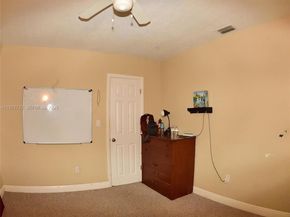 7508 Hayes St, Hollywood FL 33024