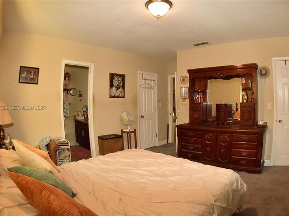 7508 Hayes St, Hollywood FL 33024