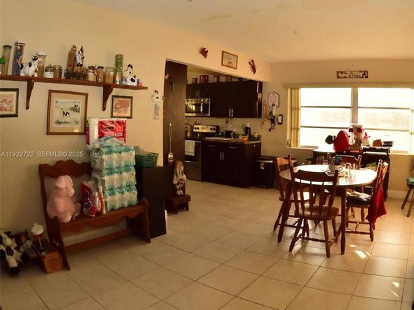 7508 Hayes St, Hollywood FL 33024