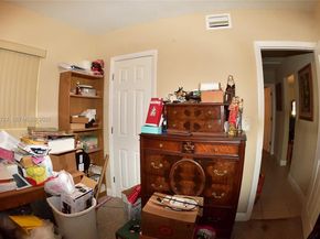 7508 Hayes St, Hollywood FL 33024