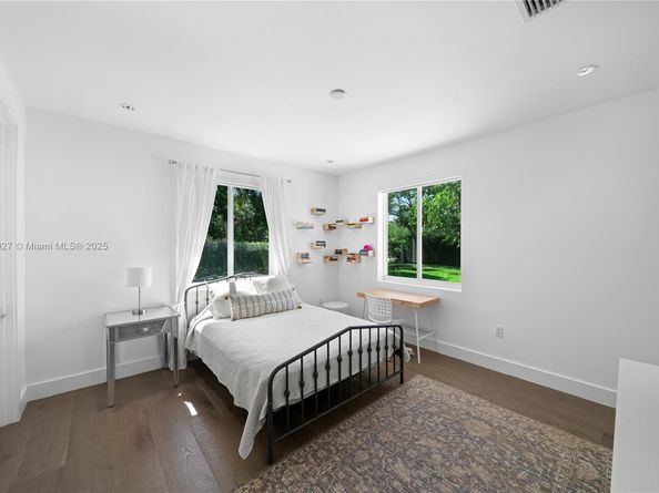 7950 SW 54th Ave, Miami FL 33143