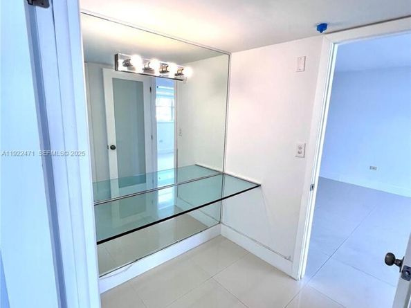 1881 Washington Ave 11D, Miami Beach FL 33139