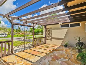 421 SW 64th Way, Pembroke Pines FL 33023