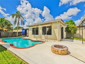 421 SW 64th Way, Pembroke Pines FL 33023