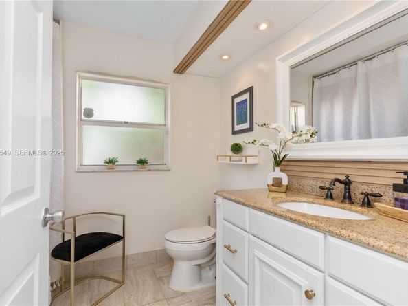 7101 NW 44th Ln, Coconut Creek FL 33073