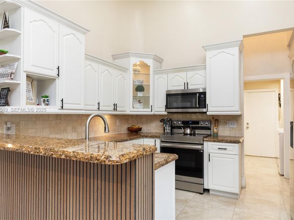 7101 NW 44th Ln, Coconut Creek FL 33073