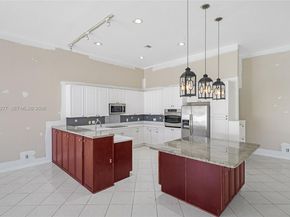 15989 SW 14th St, Pembroke Pines FL 33027