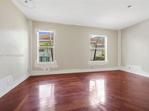 15989 SW 14th St, Pembroke Pines FL 33027