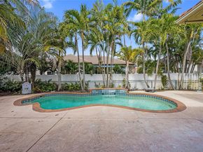 15989 SW 14th St, Pembroke Pines FL 33027