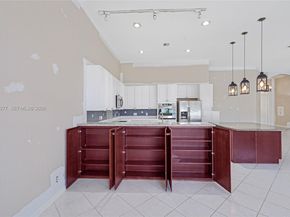 15989 SW 14th St, Pembroke Pines FL 33027