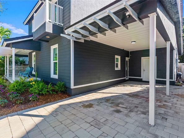 9777 SW 161st Pl, Miami FL 33196