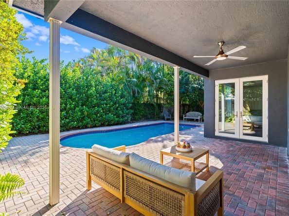 9777 SW 161st Pl, Miami FL 33196