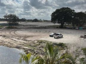 3050 E Sunrise Lakes Dr 324, Sunrise FL 33322