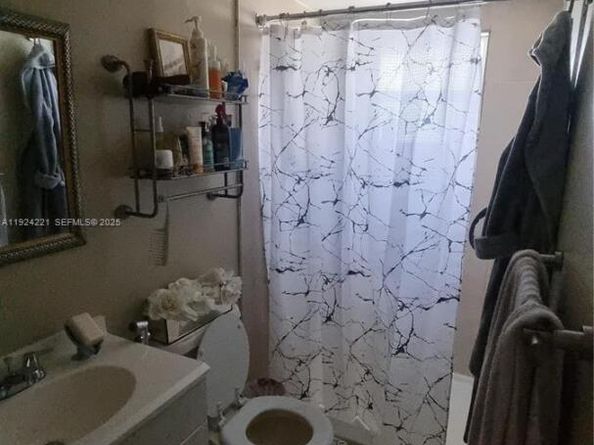 3170 SW 8th St LOT K 1007, Miami FL 33135