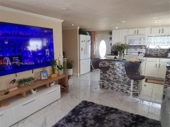 3170 SW 8th St LOT K 1007, Miami FL 33135