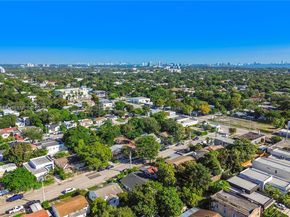 254 NW 43rd St, Miami FL 33127