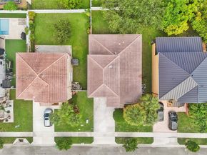 15181 NW 6th Ct, Pembroke Pines FL 33028