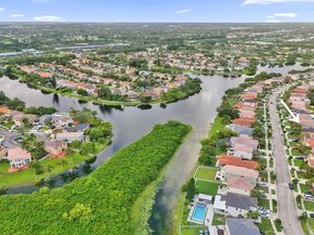 15181 NW 6th Ct, Pembroke Pines FL 33028