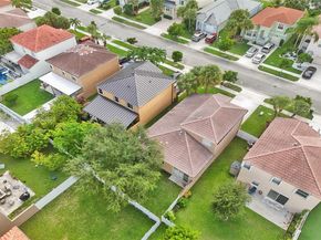 15181 NW 6th Ct, Pembroke Pines FL 33028