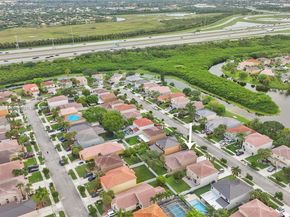15181 NW 6th Ct, Pembroke Pines FL 33028