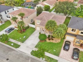 15181 NW 6th Ct, Pembroke Pines FL 33028