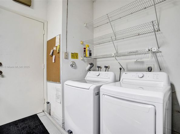 15181 NW 6th Ct, Pembroke Pines FL 33028