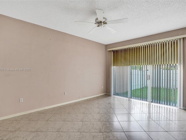 15181 NW 6th Ct, Pembroke Pines FL 33028