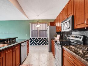 15181 NW 6th Ct, Pembroke Pines FL 33028