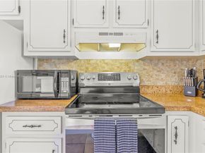 1936 Washington St, Hollywood FL 33020