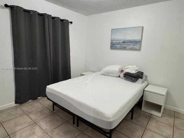 1936 Washington St, Hollywood FL 33020