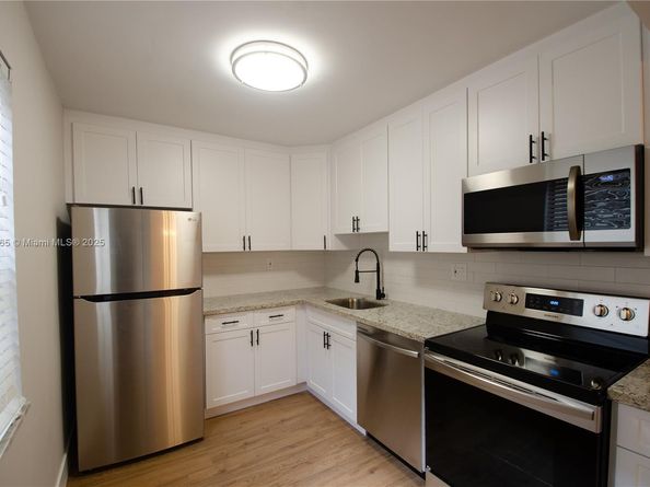 8281 SW 128th St 2041, Pinecrest FL 33156