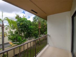 8281 SW 128th St 2041, Pinecrest FL 33156