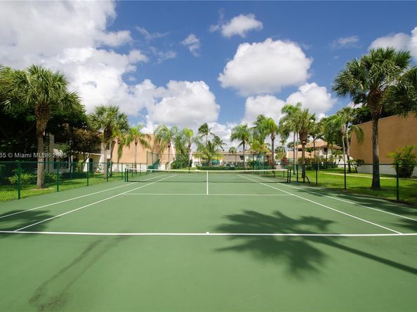 8281 SW 128th St 2041, Pinecrest FL 33156