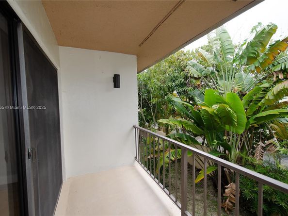 8281 SW 128th St 2041, Pinecrest FL 33156