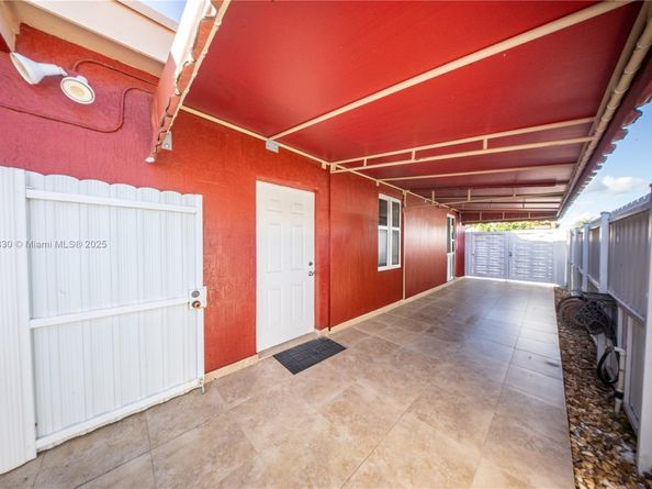 11820 SW 206th St, Miami FL 33177