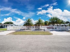11820 SW 206th St, Miami FL 33177