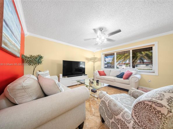 11820 SW 206th St, Miami FL 33177